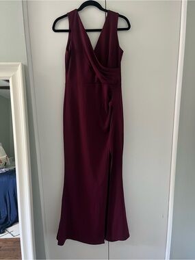 Sleeveless V-Neck Burgundy Evening Dress Size M